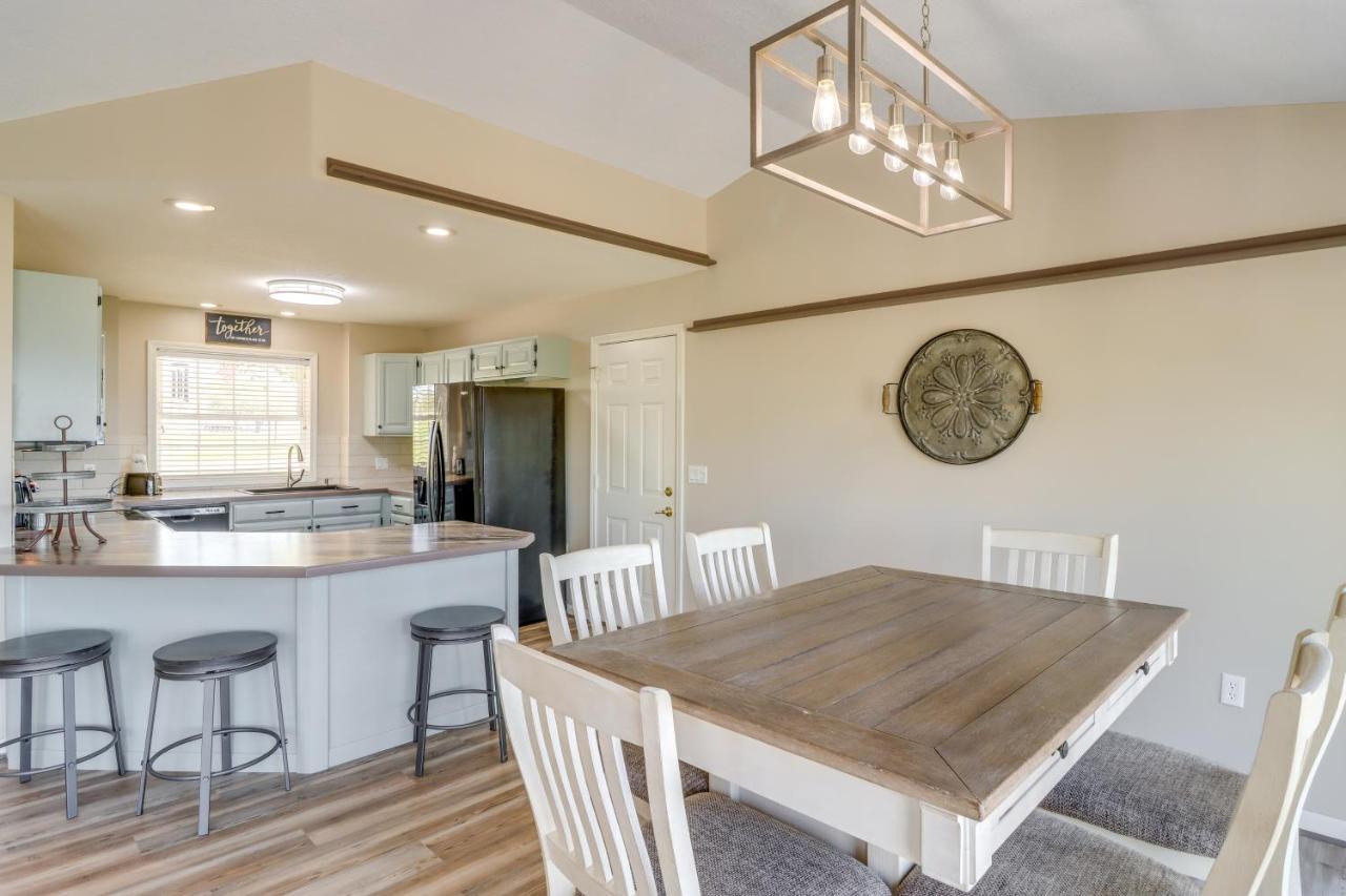 Charming Edgemont Home With Deck And Lake Views! Fairfield Bay Εξωτερικό φωτογραφία