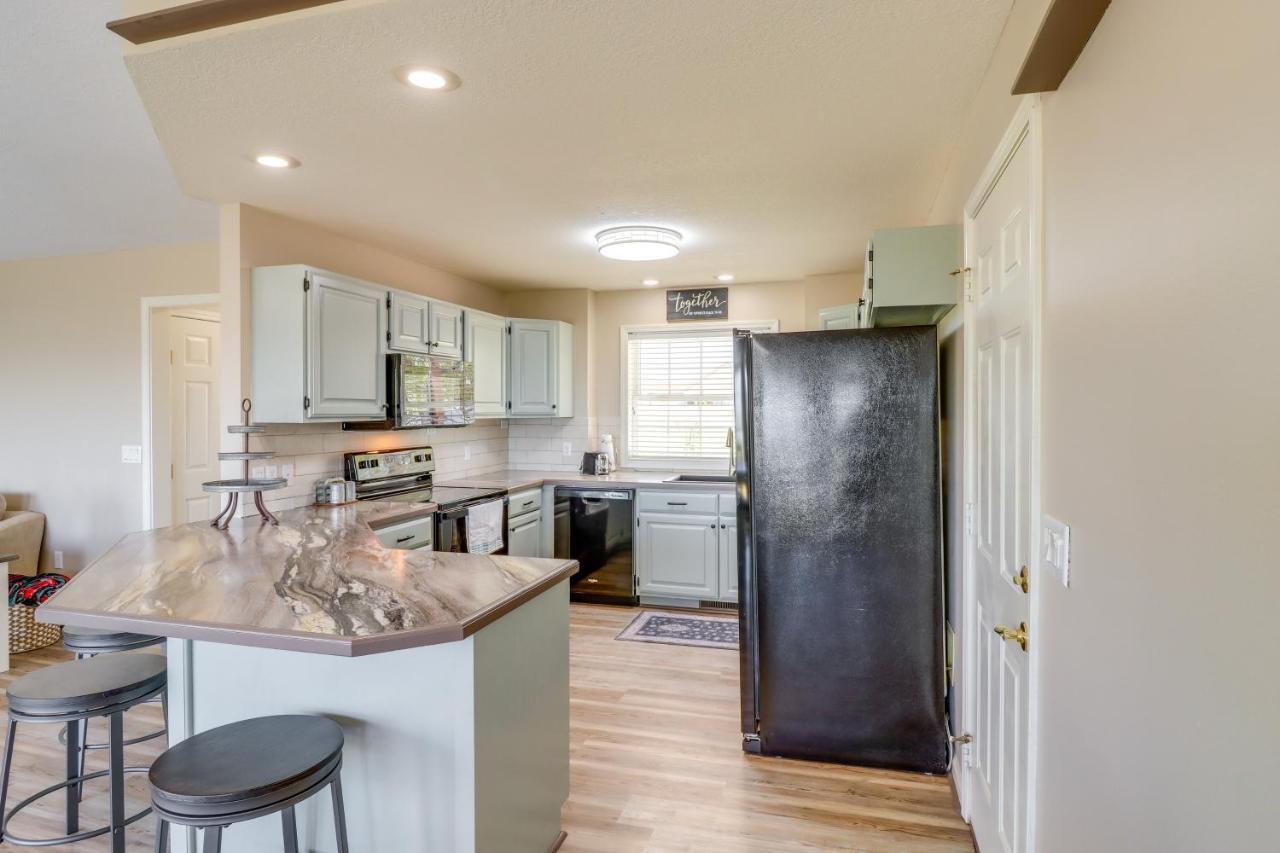 Charming Edgemont Home With Deck And Lake Views! Fairfield Bay Εξωτερικό φωτογραφία