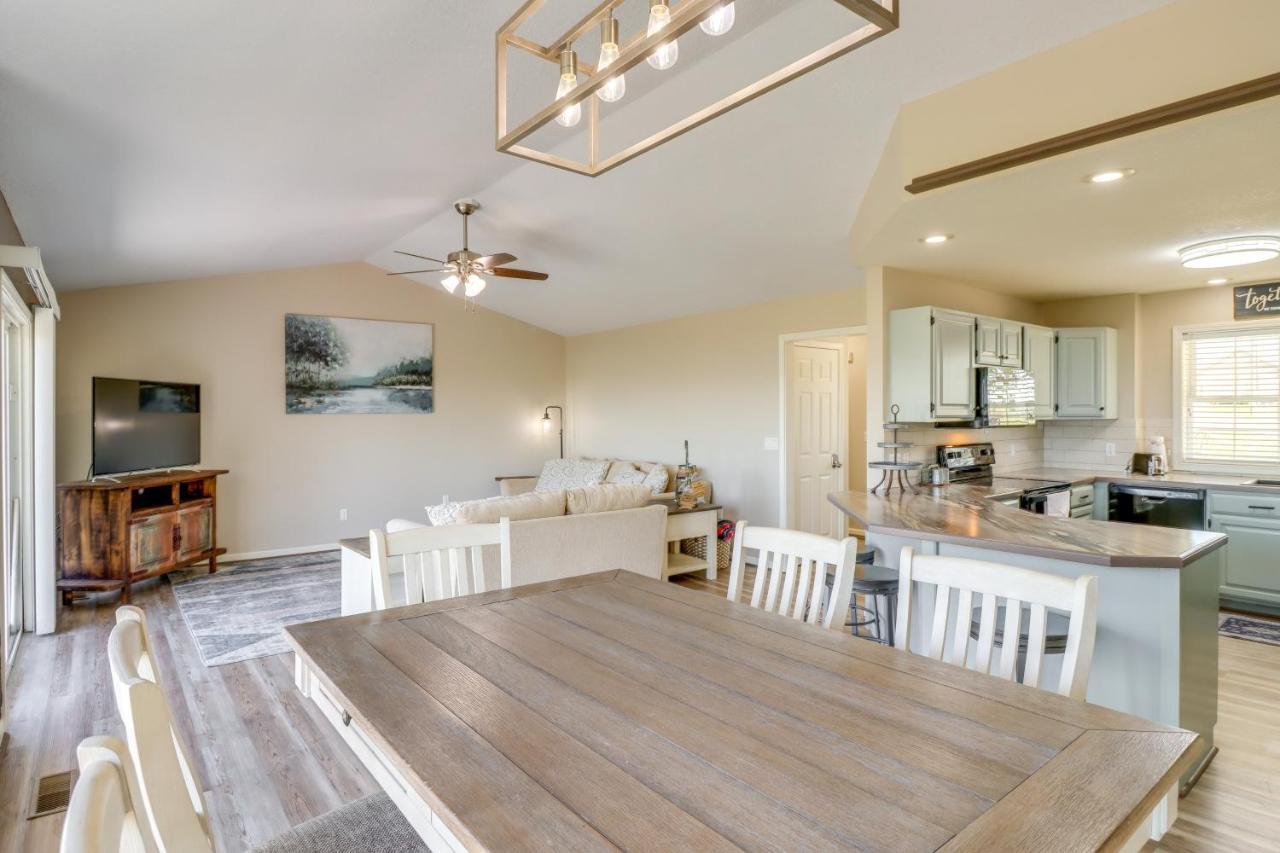 Charming Edgemont Home With Deck And Lake Views! Fairfield Bay Εξωτερικό φωτογραφία