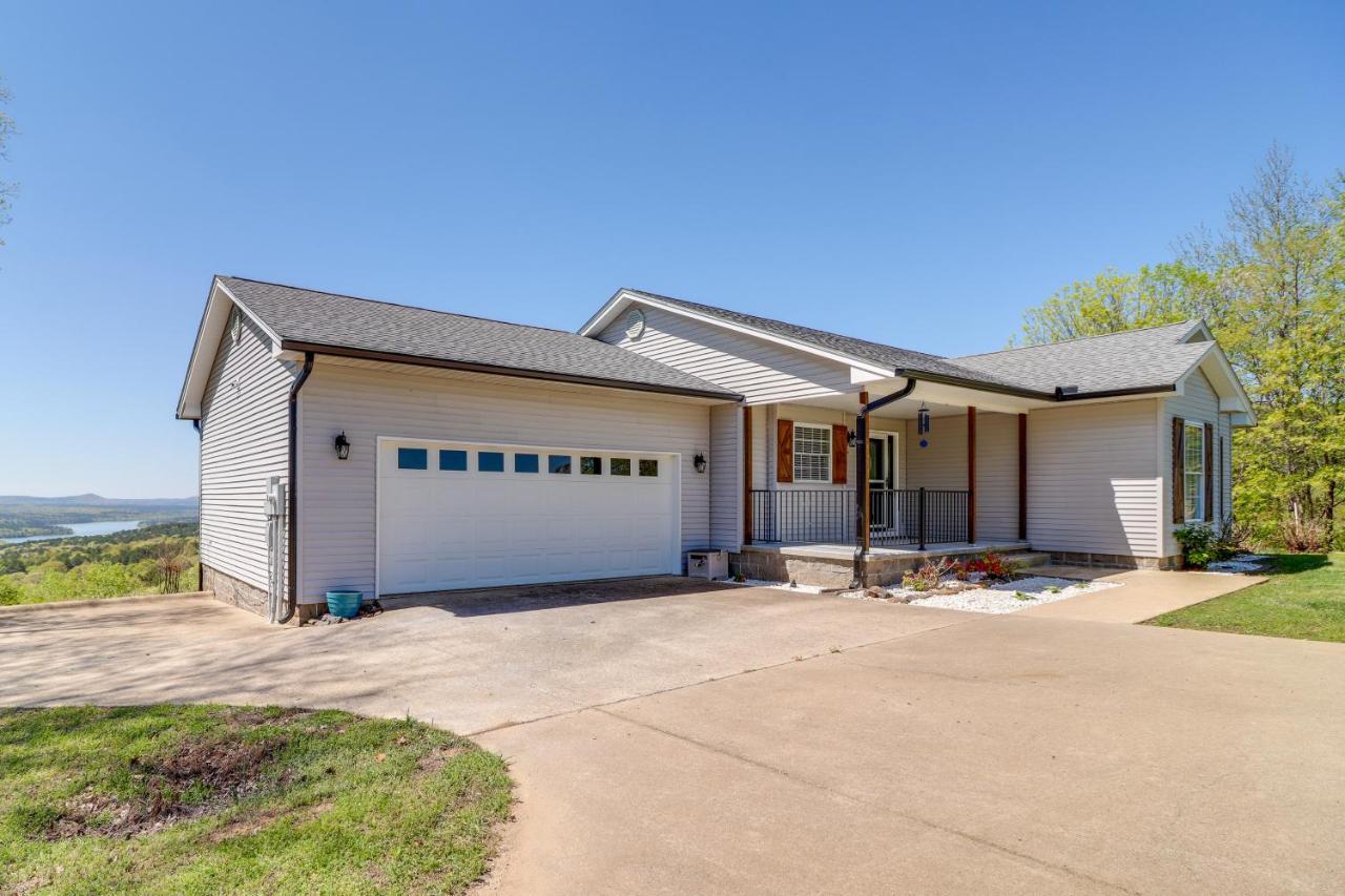 Charming Edgemont Home With Deck And Lake Views! Fairfield Bay Εξωτερικό φωτογραφία