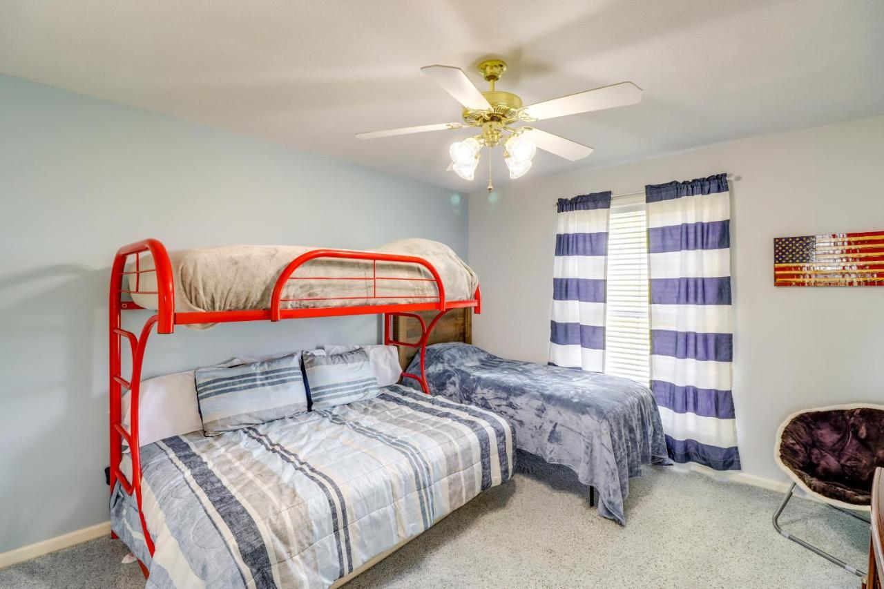 Charming Edgemont Home With Deck And Lake Views! Fairfield Bay Εξωτερικό φωτογραφία